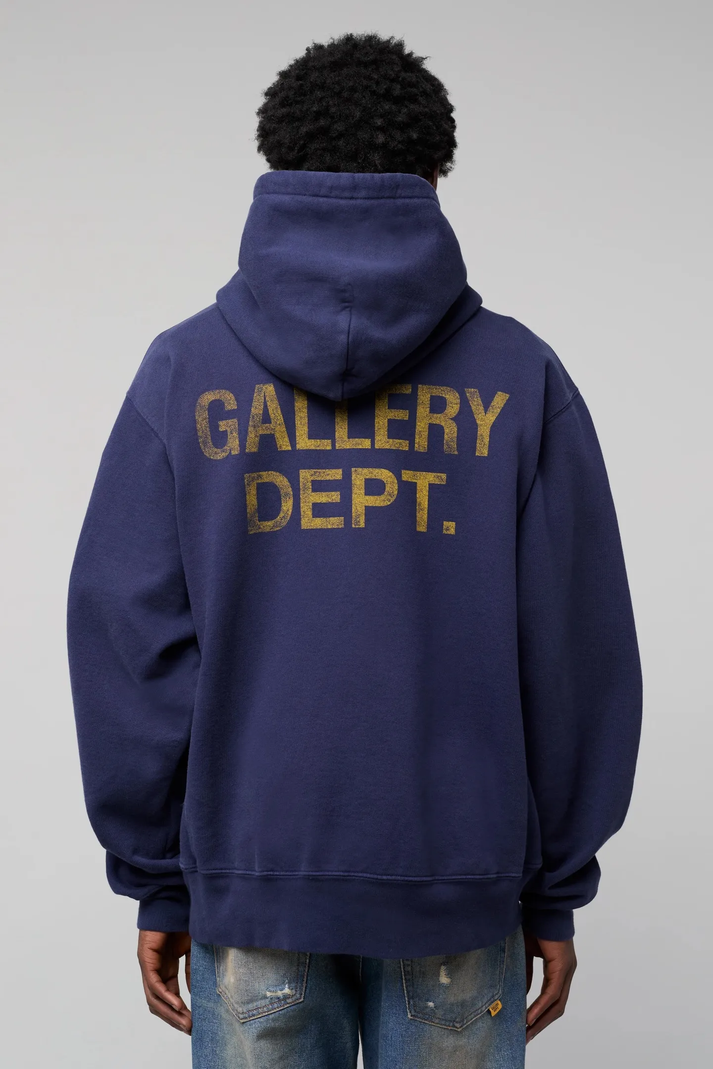 GALLERY DEPT. PAINT LOGO HOODIE/Vintage Navy Purple English graffiti distressed hoodie Purple S-XL Front panel GD ENGLISH logo Enlarged back logo Ready-to-wear belt printed with wash and distressed Made with faded distressed texture There is "Art on Display" pattern patch on the cuffs All painted by old craftsmen with splashes of ink Original mold opening Fabric custom woven and dyed Perfect reproduction of the correct version